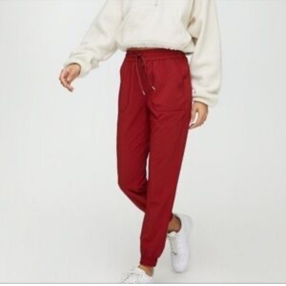 aritzia tna speed red jogger pants size XS